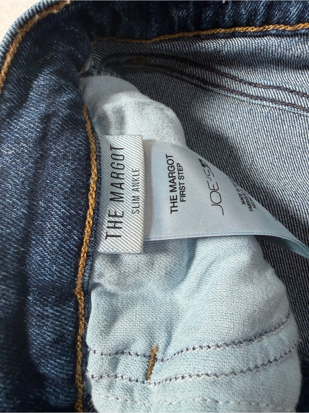 Joe's Jeans Slim Ankle Jeans in dark blue with gold stitching